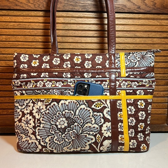 Vera Bradley quilted fabric tote, shoulder bag, patent leather trim. Like new. - Picture 4 of 17